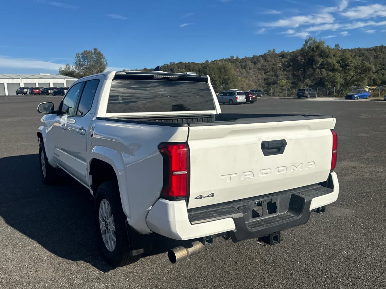Used 2024 Toyota Tacoma SR5 AWD/4WD image 8