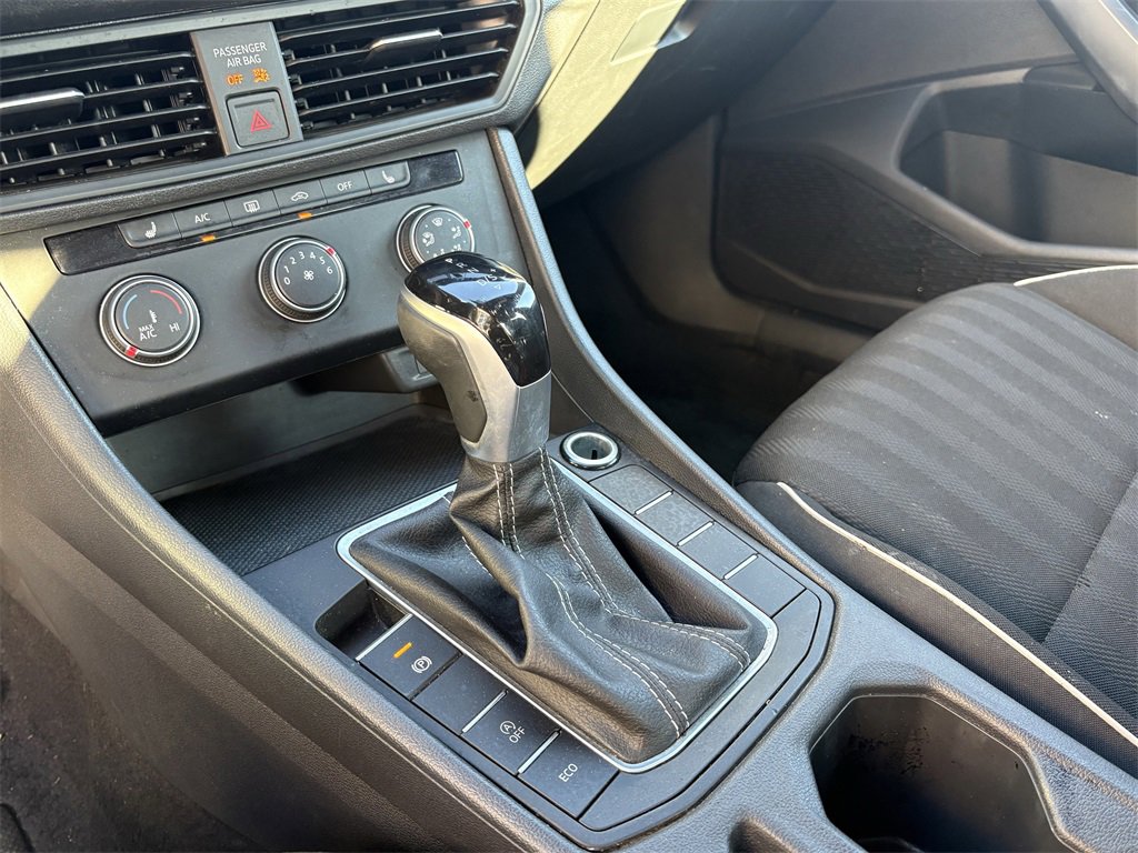 Used 2024 Volkswagen Jetta Sport image 20