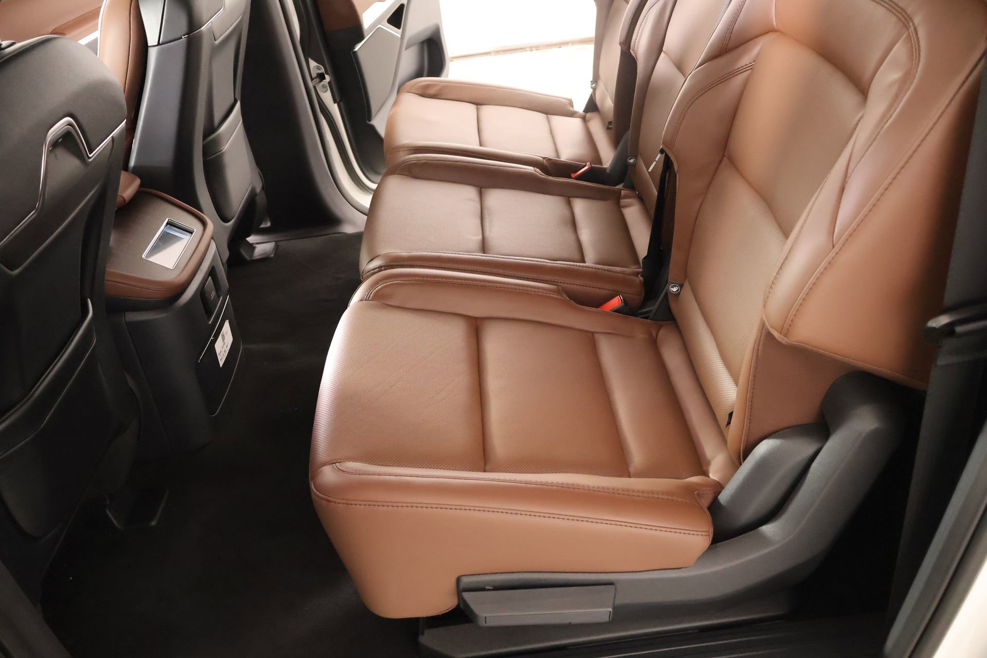 New 2026 Lincoln Navigator L Reserve AWD/4WD image 12