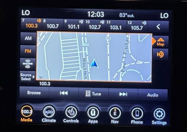 Used 2020 Jeep Grand Cherokee Laredo w/ Laredo X Package AWD/4WD image 22