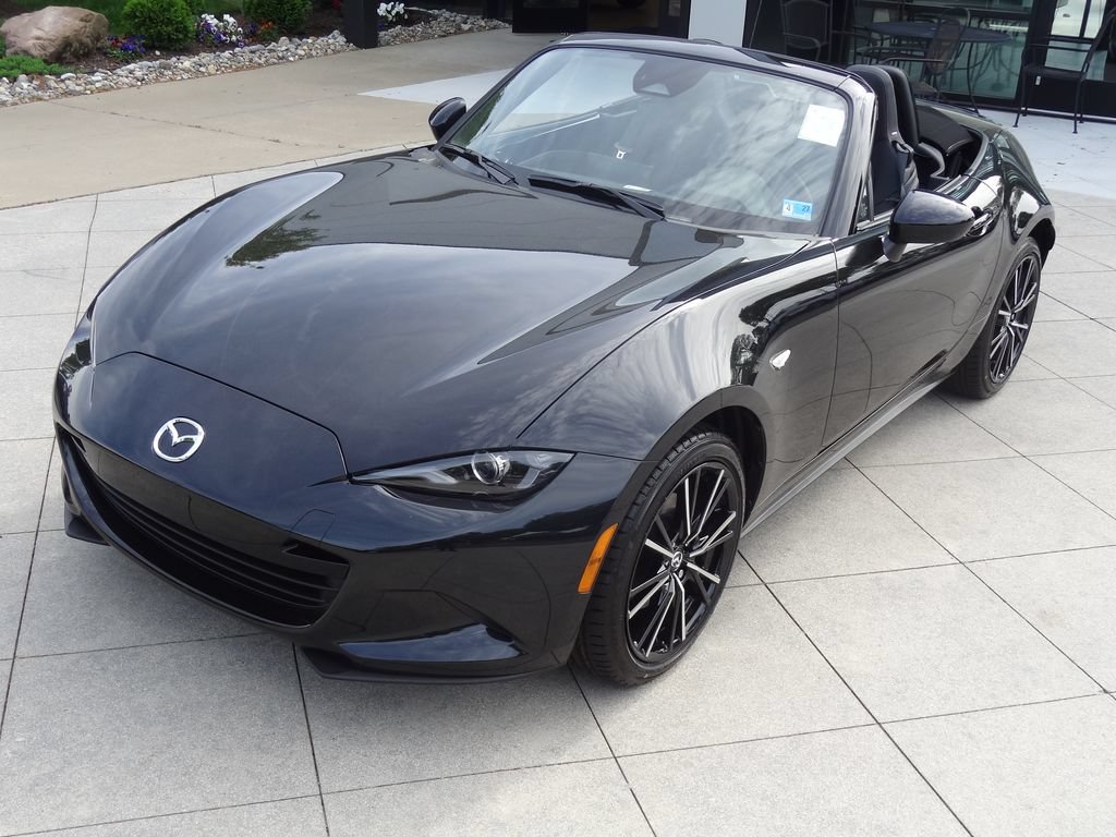 New 2026 MAZDA MX-5 Miata Grand Touring w/ Weather Package RWD image 10