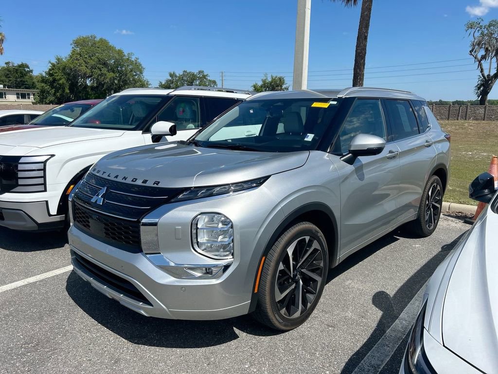 Used 2022 Mitsubishi Outlander SEL AWD/4WD image 9