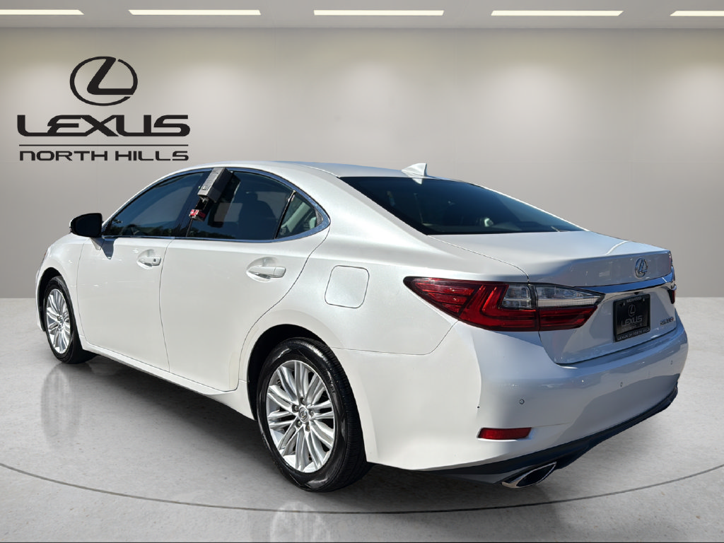 Used 2017 Lexus ES 350 w/ Premium Package FWD image 8
