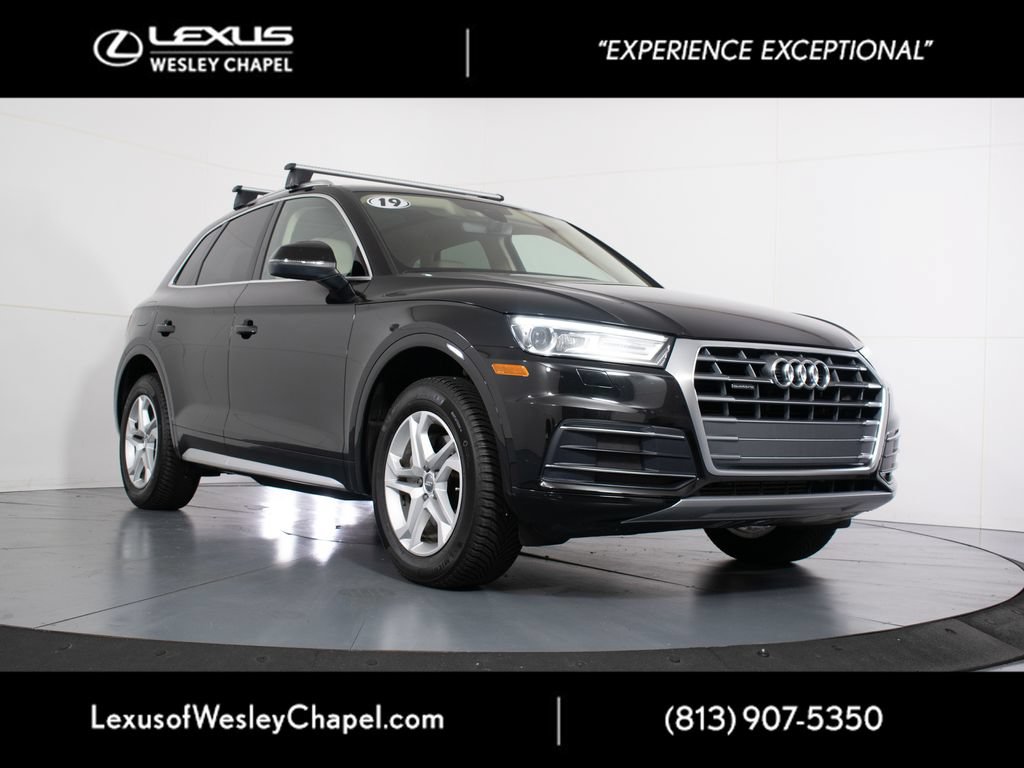 Used 2019 Audi Q5 2.0T Premium w/ Convenience Package AWD/4WD image 1