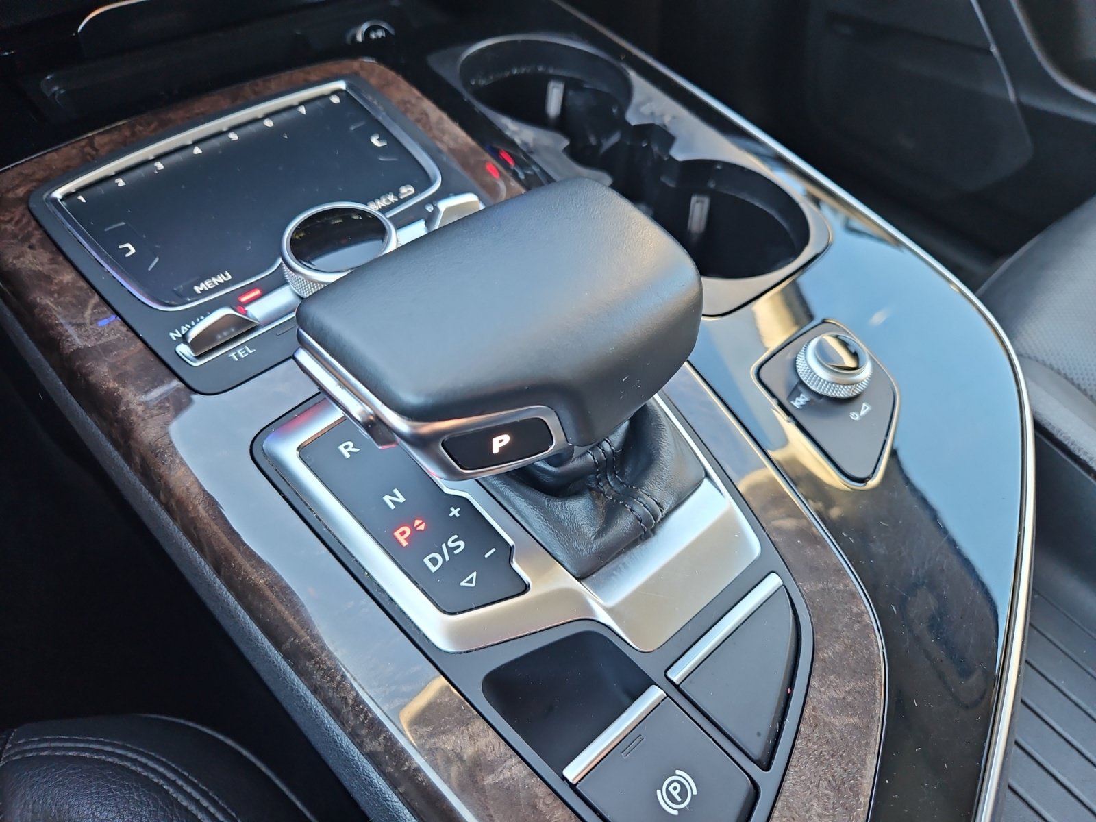 Used 2018 Audi Q7 3.0T Prestige AWD/4WD image 28