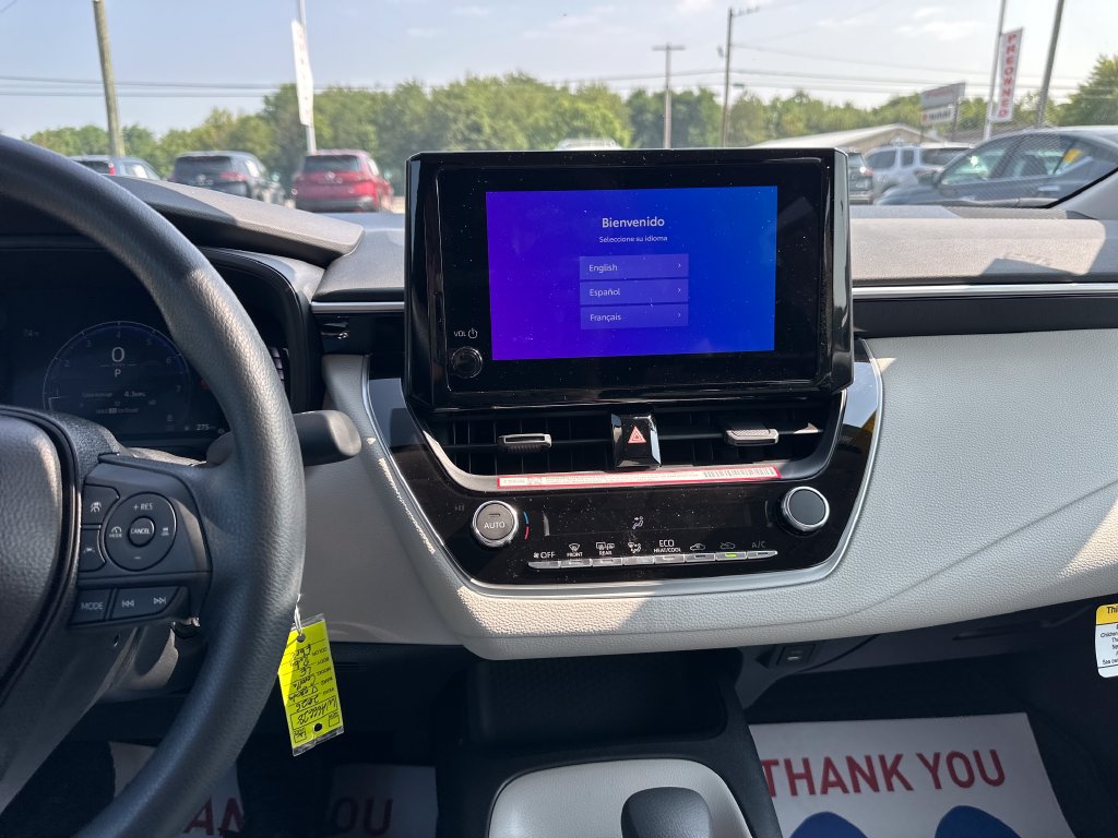 Used 2026 Toyota Corolla LE FWD image 22