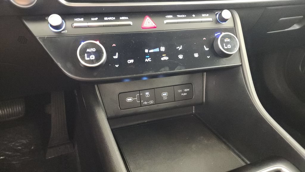 Used 2024 Hyundai Sonata SEL FWD image 16