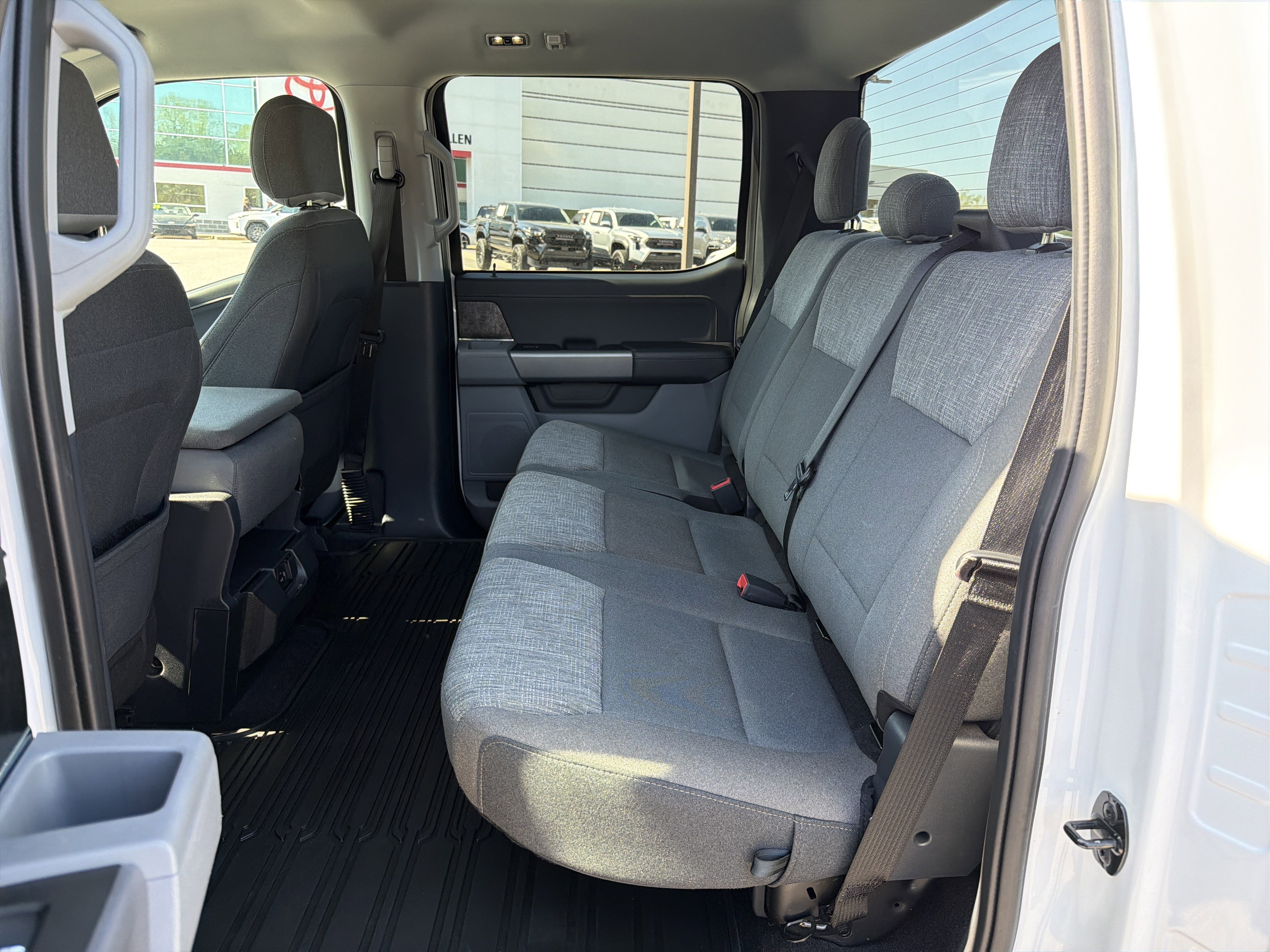 Used 2021 Ford F150 XLT w/ Equipment Group 301A Mid image 32