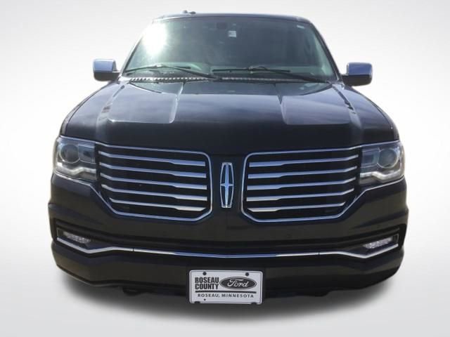 Used 2015 Lincoln Navigator L 4WD image 2