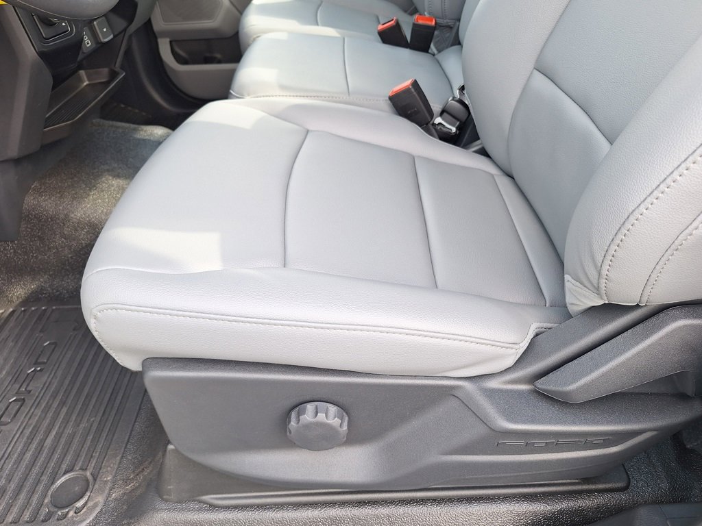 New 2026 Ford F250 XL image 5