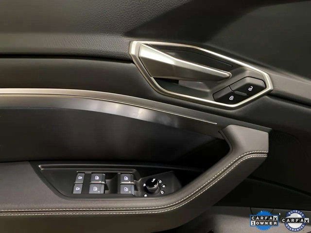 Used 2024 Audi Q8 e-tron Premium Plus image 36