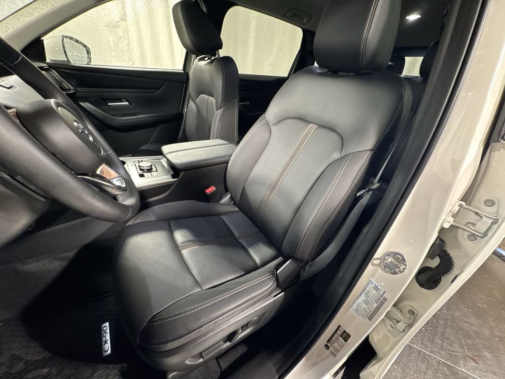 Used 2025 MAZDA CX-90 3.3 Turbo w/ Select Package image 16