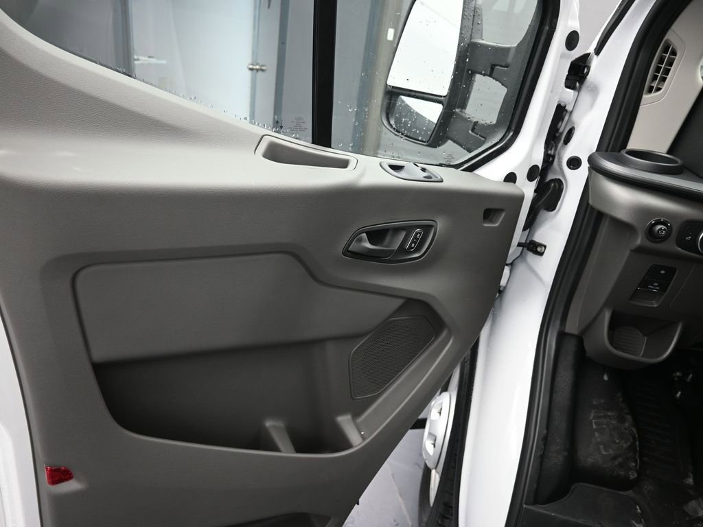New 2025 Ford Transit 250 Low Roof AWD w/ Interior Upgrade Package image 18