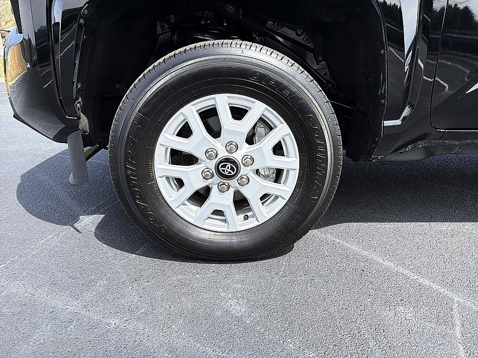 Certified 2024 Toyota Tacoma SR5 w/ SR5 Upgrade Package image 15