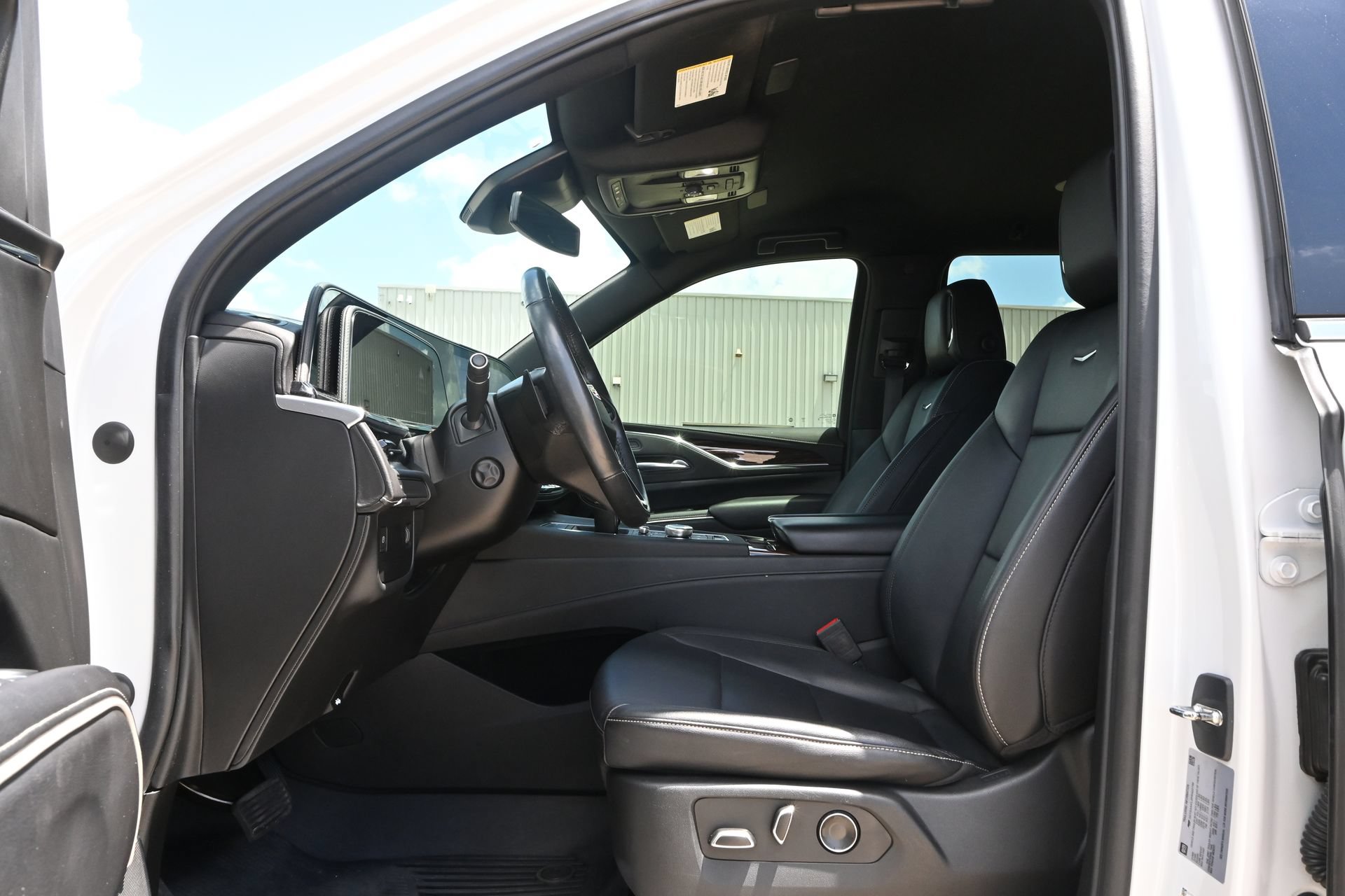 Certified 2023 Cadillac Escalade Luxury w/ LPO, Floor Liner Package RWD image 18