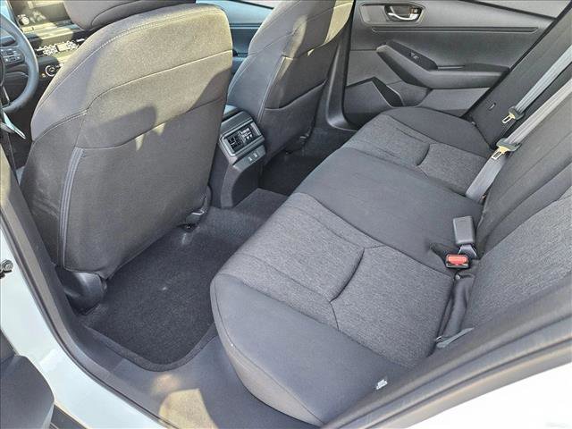 Used 2025 Honda Accord SE image 18