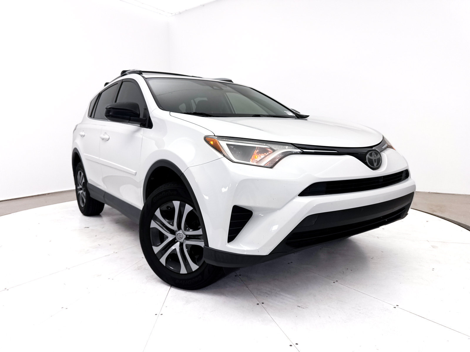 Used 2018 Toyota RAV4 LE w/ Carpet Mat Package