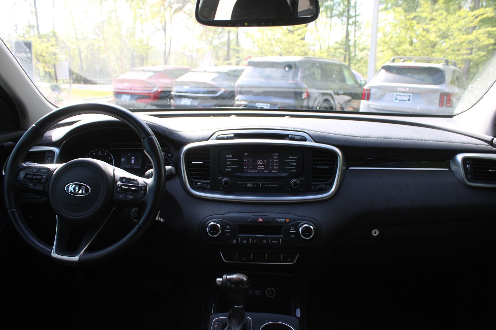 Used 2016 Kia Sorento EX image 23