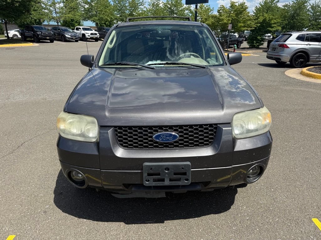 Used 2005 Ford Escape Limited AWD/4WD image 8