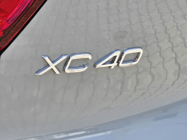 Certified 2024 Volvo XC40 B5 Plus image 11
