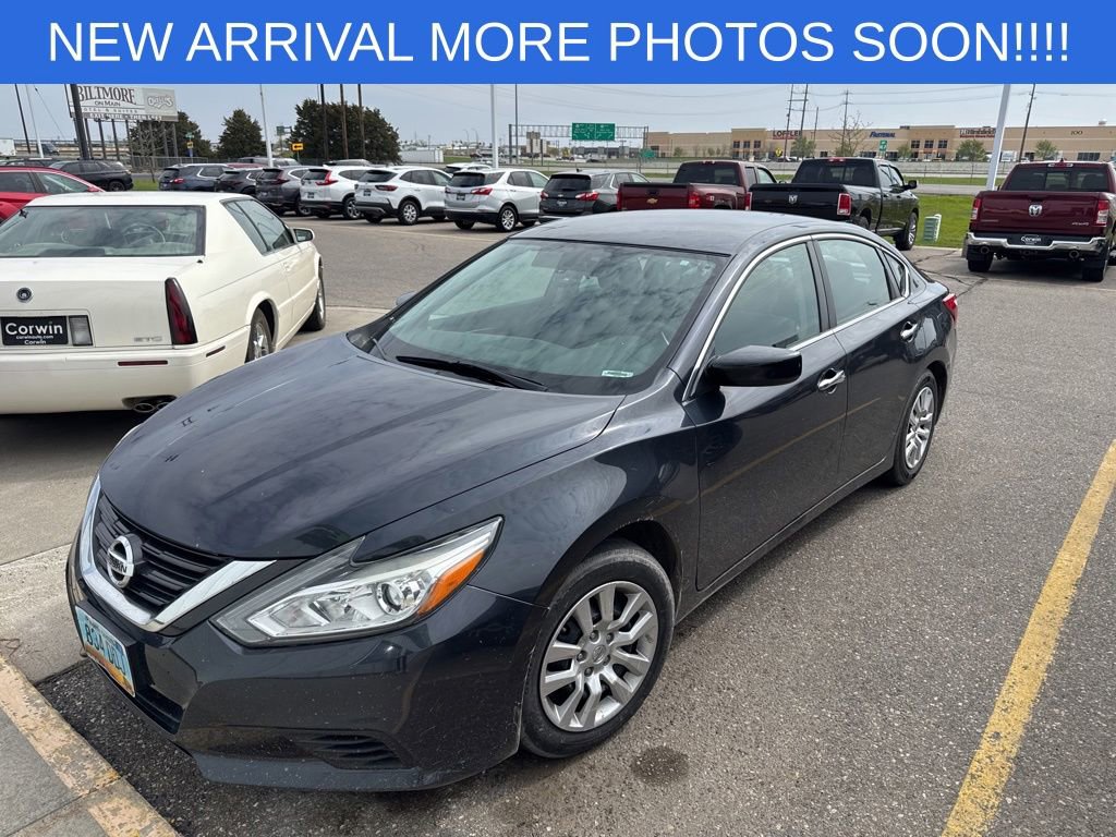 Used 2016 Nissan Altima 2.5 S w/ Power Driver Seat Package FWD image 3