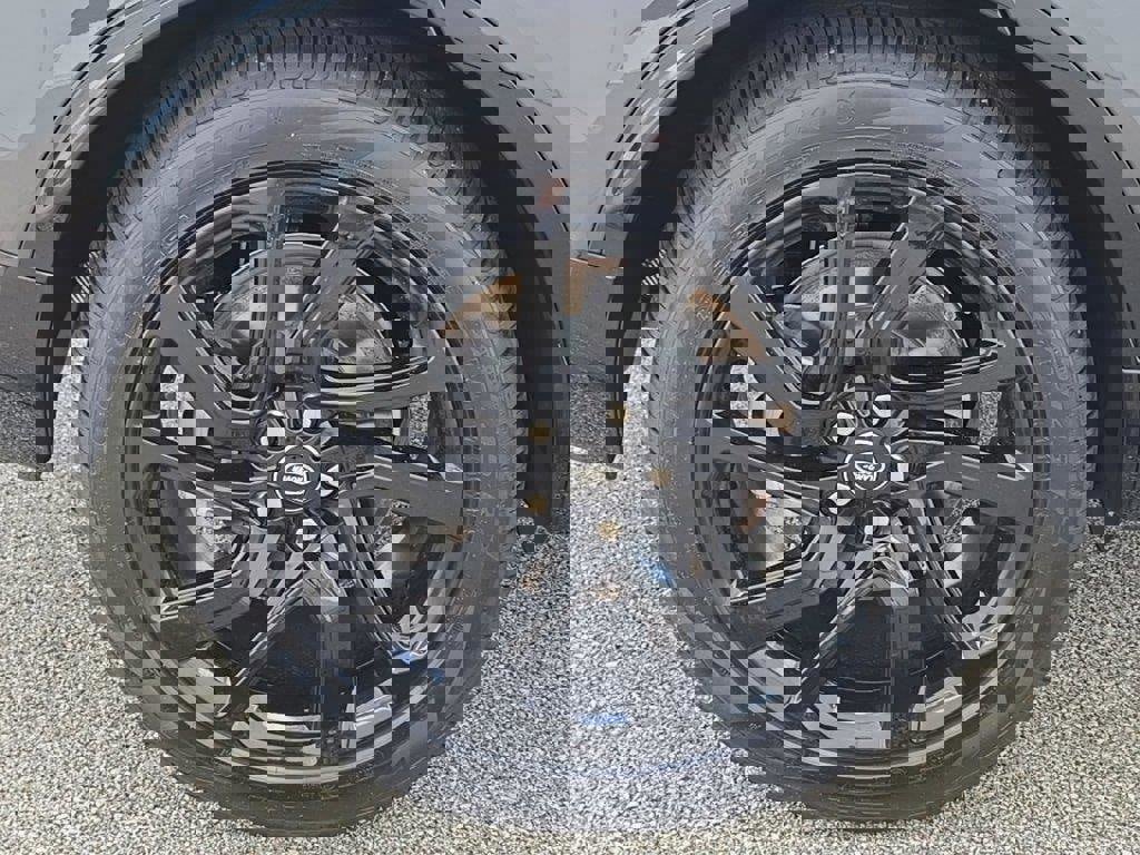 New 2025 Land Rover Discovery Dynamic SE image 6