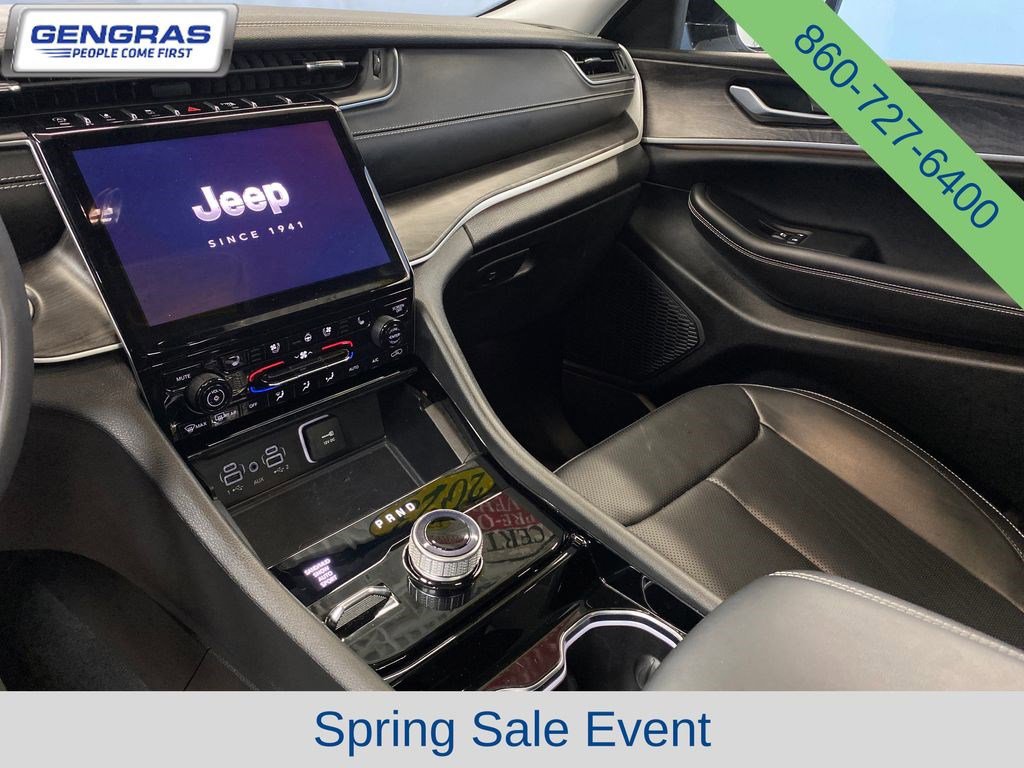Used 2023 Jeep Grand Cherokee Limited w/ Luxury Tech Group II AWD/4WD image 14