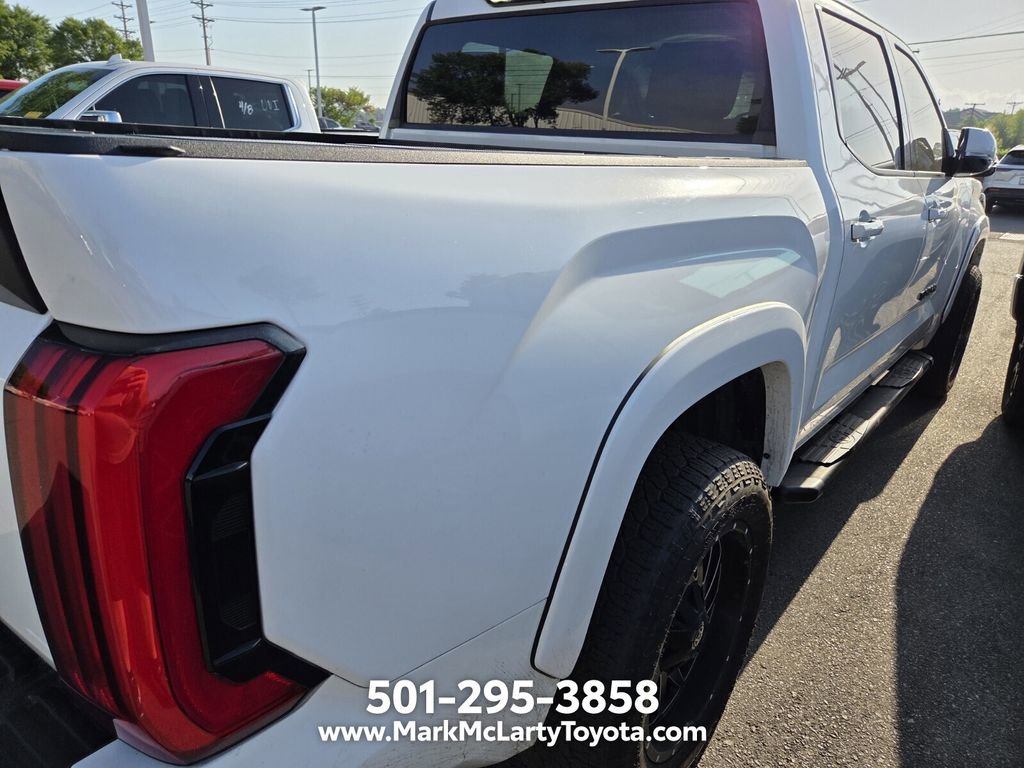 Used 2022 Toyota Tundra SR5 w/ SR5 Premium Package RWD image 9