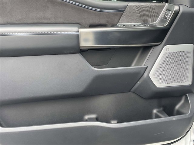 Certified 2025 Ford F350 Platinum w/ FX4 Off-Road Package image 14