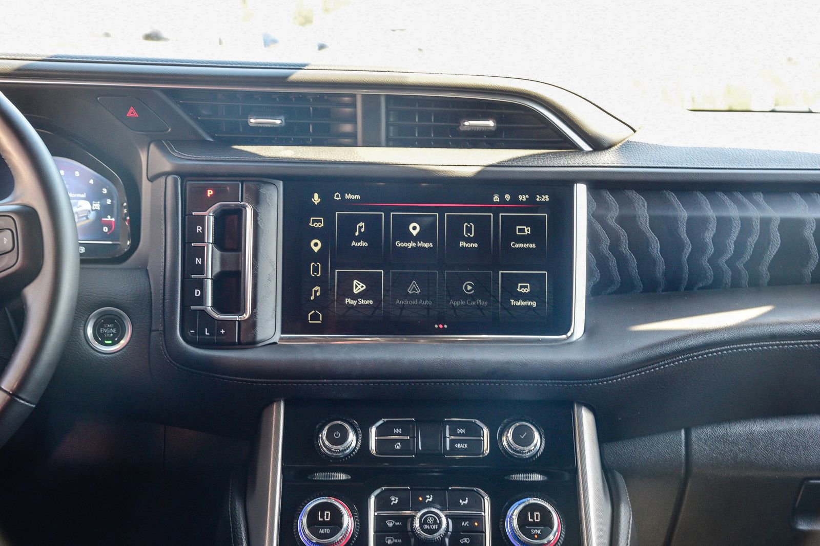 Used 2024 GMC Yukon Denali image 16