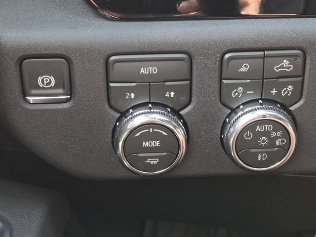 New 2026 GMC Sierra 1500 Elevation w/ Elevation Premium Package AWD/4WD image 13