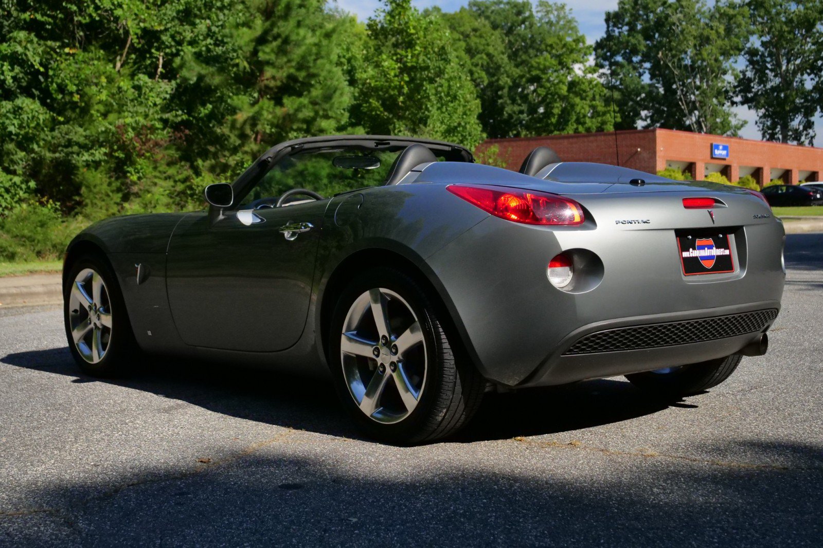 Used 2007 Pontiac Solstice Convertible w/ Premium Package RWD image 37