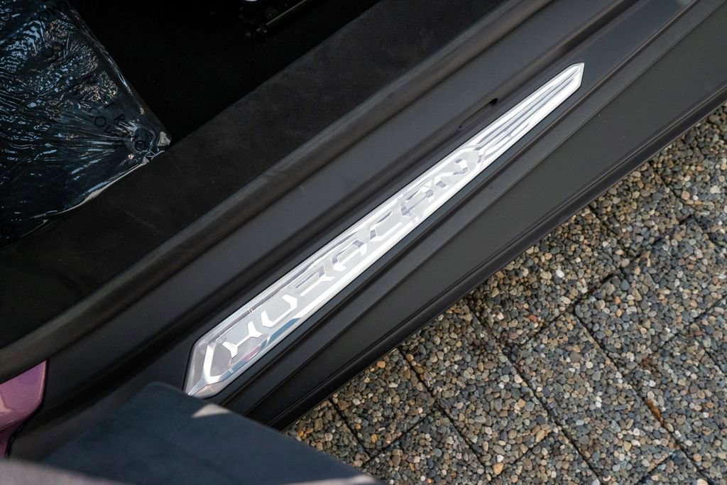 Used 2024 Lamborghini Huracan Sterrato image 28