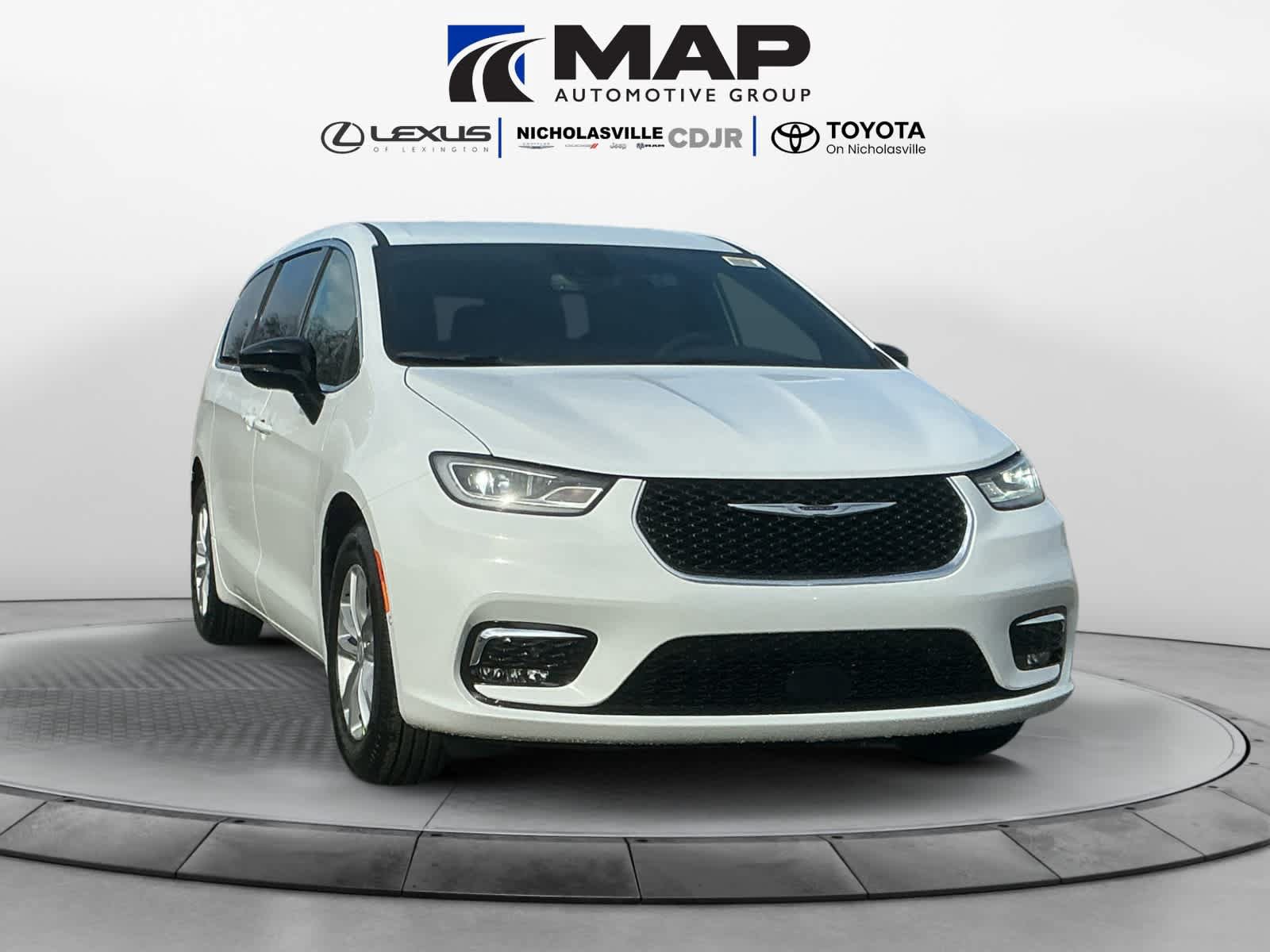 New 2026 Chrysler Pacifica Select FWD image 8
