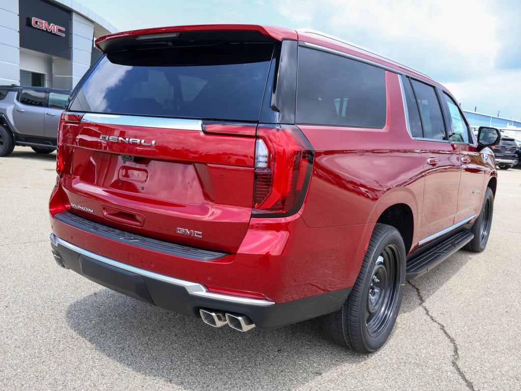 New 2026 GMC Yukon XL Denali w/ Advanced Technology Package AWD/4WD image 3