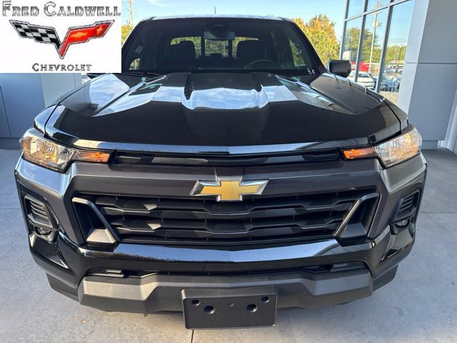 Certified 2024 Chevrolet Colorado LT w/ LT Convenience Package II AWD/4WD image 2