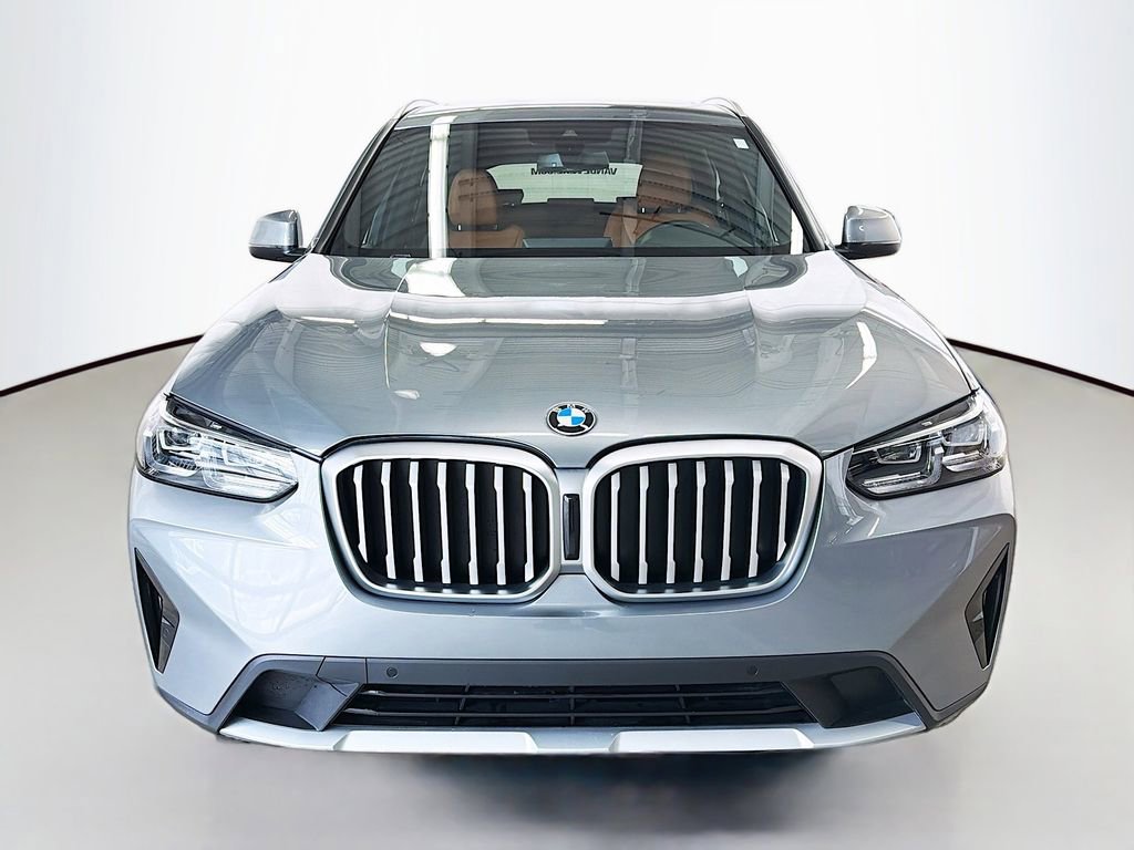 Used 2024 BMW X3 xDrive30i image 2