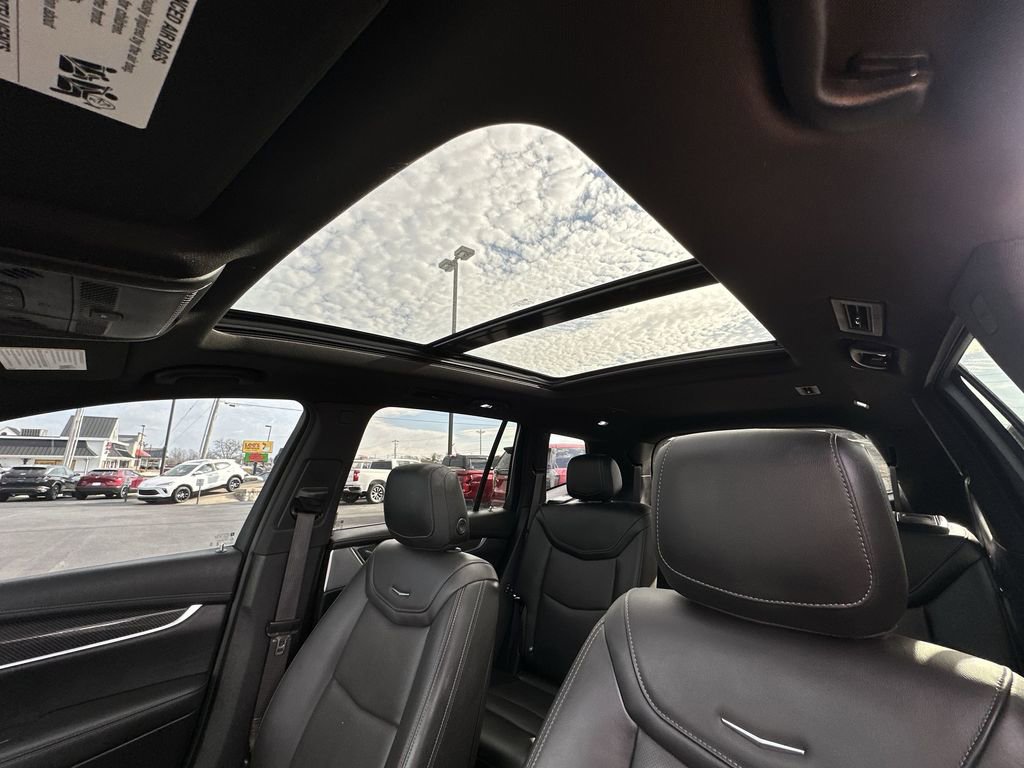 Used 2024 Cadillac XT6 Sport image 22