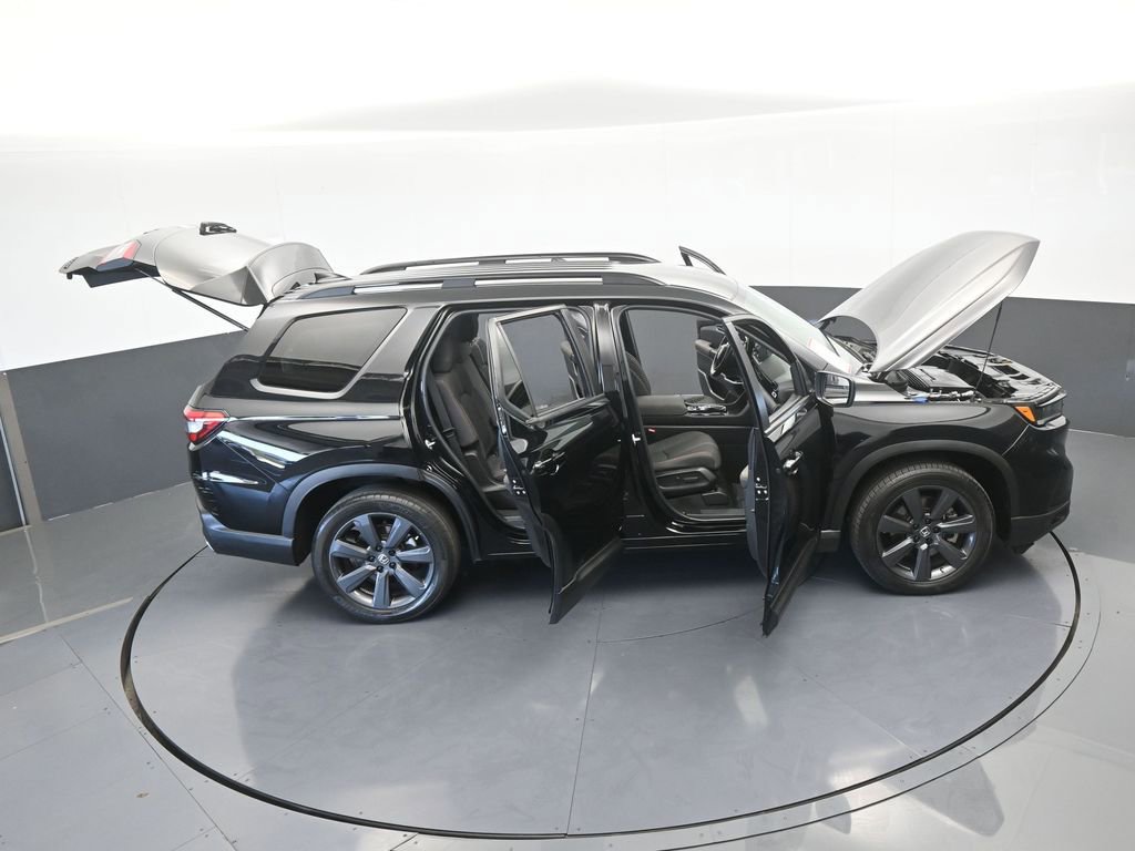 Used 2023 Honda Pilot Sport image 71