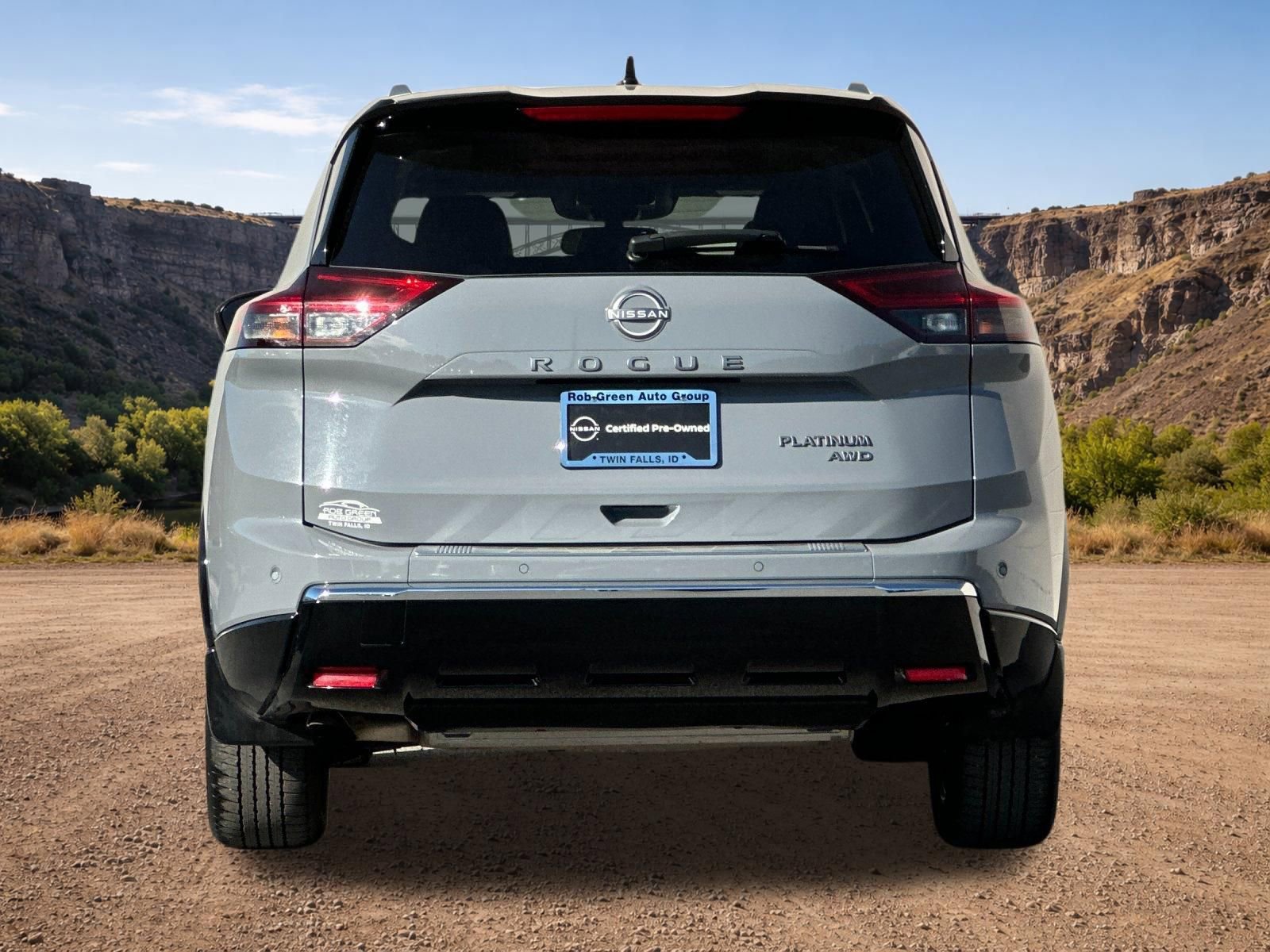 Used 2024 Nissan Rogue Platinum w/ Platinum Premium Package AWD/4WD image 4