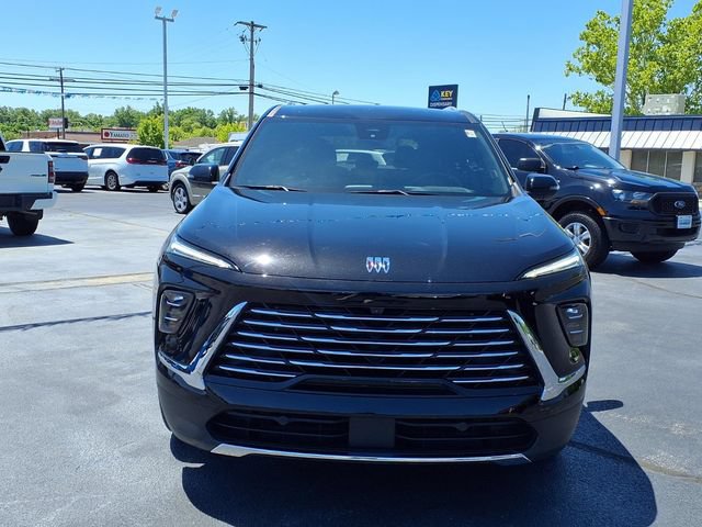 Used 2025 Buick Enclave Preferred FWD image 5