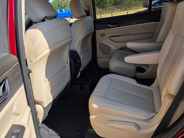 Used 2021 Jeep Grand Cherokee L Limited w/ Luxury Tech Group II image 8