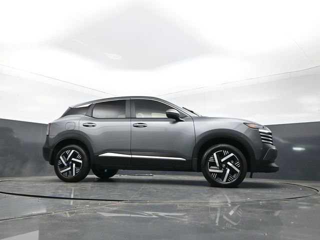 Used 2025 Nissan Kicks SV w/ Charging Package FWD image 28