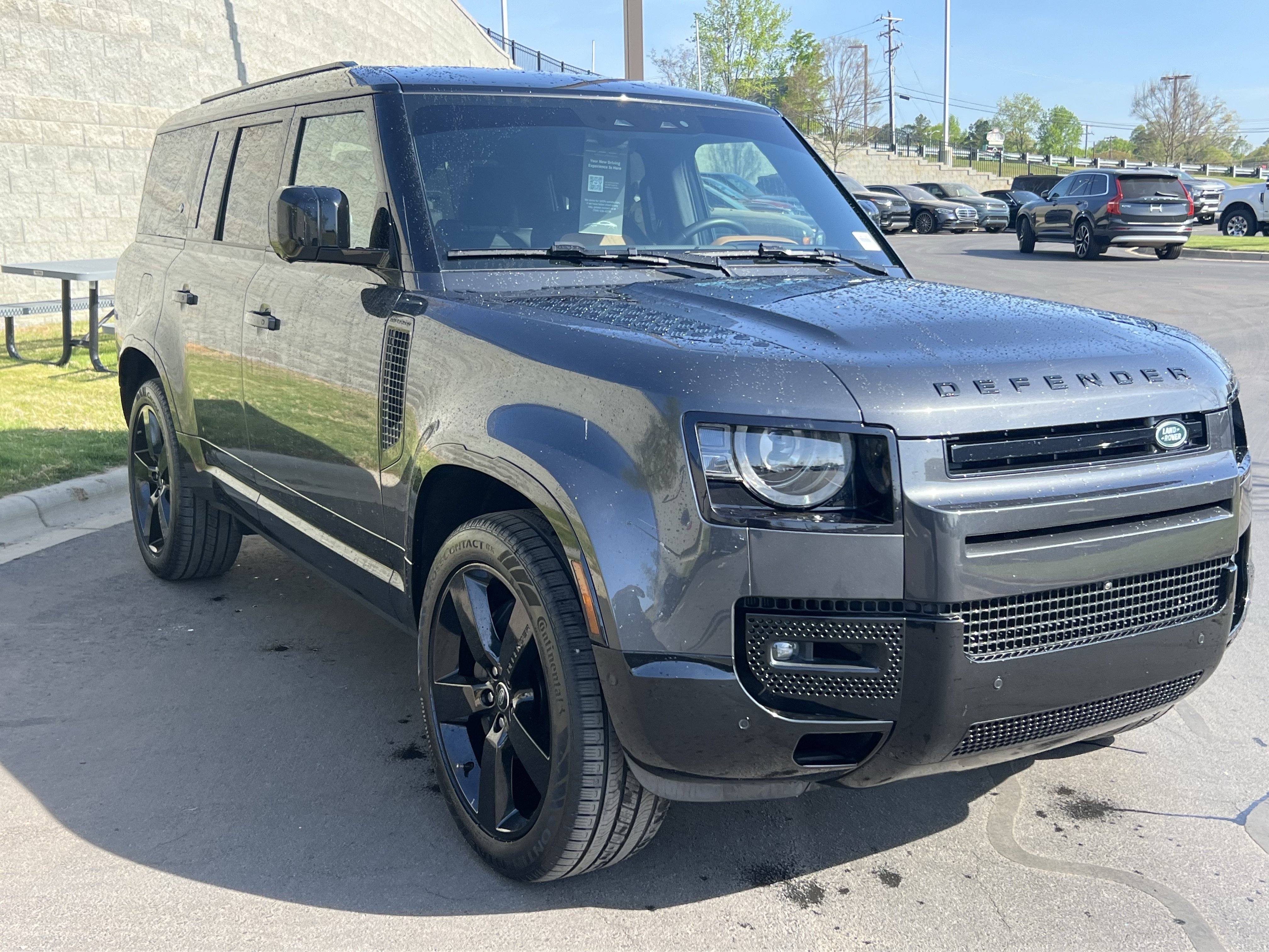 Certified 2024 Land Rover Defender 130 X-Dynamic SE AWD/4WD image 9