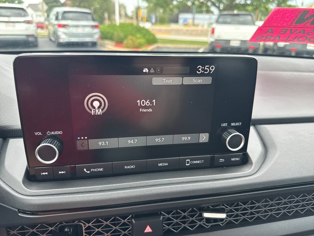 Used 2025 Honda Accord SE image 32