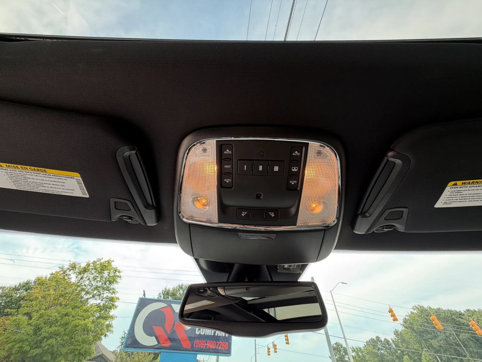 Used 2013 Chrysler 300 C RWD image 25