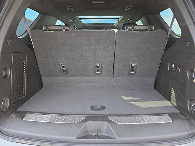 Used 2023 Chevrolet Tahoe Premier w/ Premium Package 2 AWD/4WD image 36