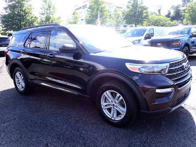 Used 2023 Ford Explorer XLT w/ Equipment Group 202A AWD/4WD image 11