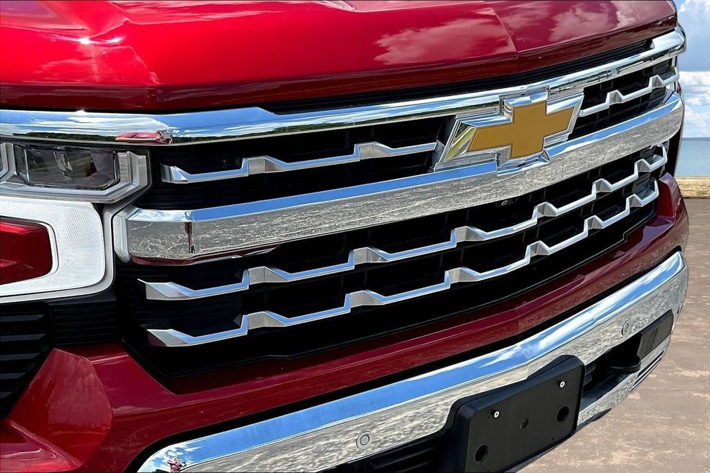 Used 2023 Chevrolet Silverado 1500 LTZ AWD/4WD image 35