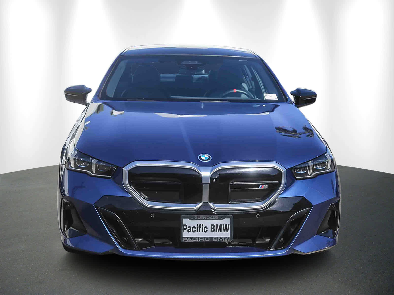 Used 2025 BMW i5 M60 w/ Executive Package image 2